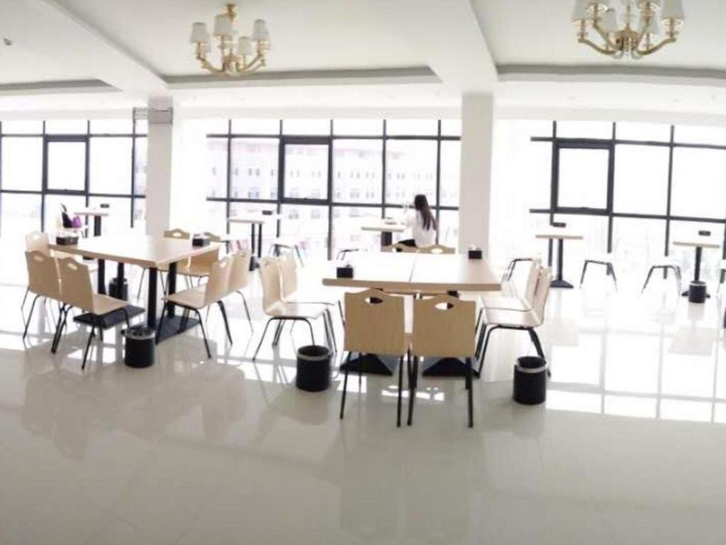 Greentree Inn Zhengzhou Xinzheng City Longhu Town Xiangyun Road Express Hotel Exterior photo